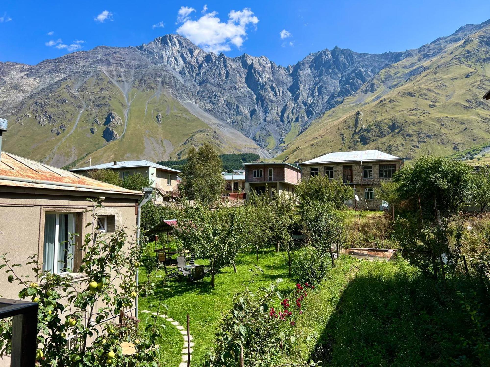 Kazbegi Green Yard Exterior foto